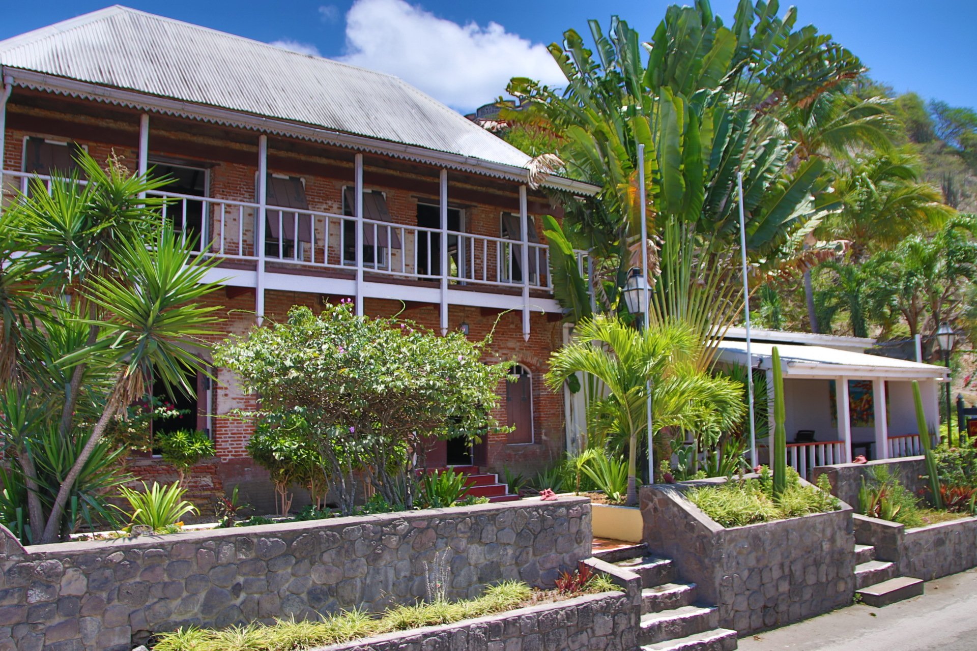 Image: Warm Welcome The Old Gin House – St. Eustatius